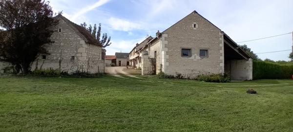 À vendre - Ferme, 13 pièces située à L'Île-Bouchard (37220)