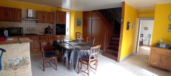 À vendre - Ferme, 13 pièces située à L'Île-Bouchard (37220)