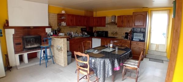 À vendre - Ferme, 13 pièces située à L'Île-Bouchard (37220)