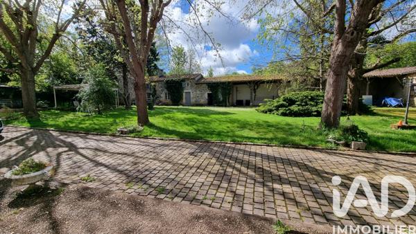 Maison à vendre 13 pièces 341 m² Sainte-Radegonde