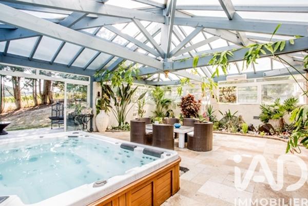 Maison à vendre 13 pièces 341 m² Sainte-Radegonde