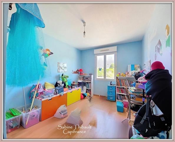 Dpt Indre et Loire (37), à vendre SOUVIGNE maison 6 pièces - 144 m2 - Terrain clos