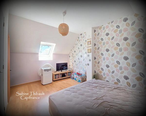 Dpt Indre et Loire (37), à vendre SOUVIGNE maison 6 pièces - 144 m2 - Terrain clos