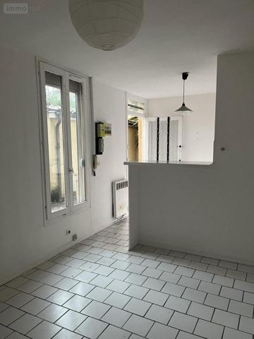 Studio à vendre à Bordeaux en Gironde (33000), ref : 022/1186   
Saint Bruno