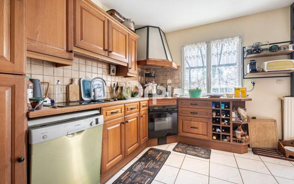 Maison à vendre    5 pièces • 104,80 m2 Bosmie-l'Aiguille