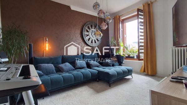Appartement rénové avec garage, ascenseur