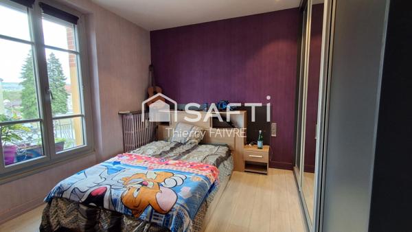 Appartement rénové avec garage, ascenseur