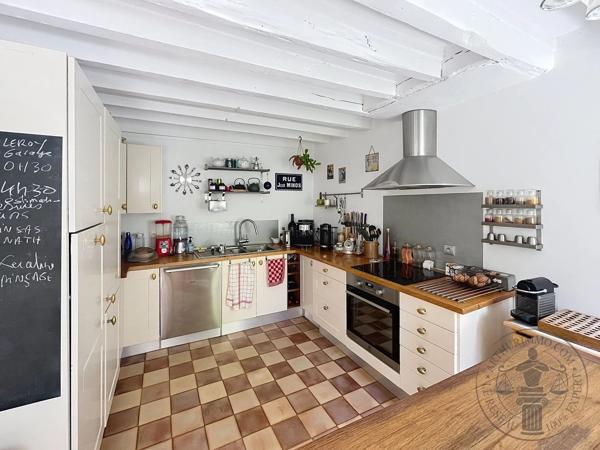 Vente                                                      Maison
                        
                     6 pièces                      159 m2                     à Dourdan
