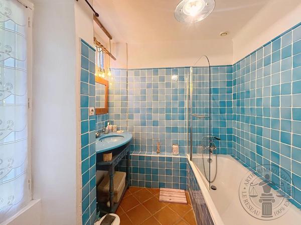 Vente                                                      Maison
                        
                     6 pièces                      159 m2                     à Dourdan