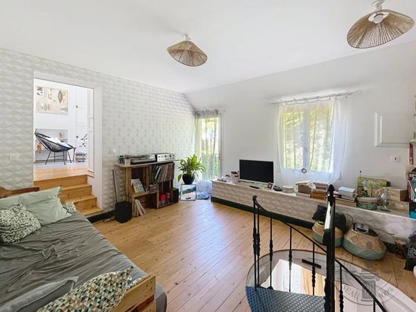 Vente                                                      Maison
                        
                     6 pièces                      159 m2                     à Dourdan
