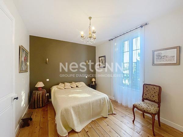 Propriété 263 m2, 6 chambres, piscine, dépendance, garage