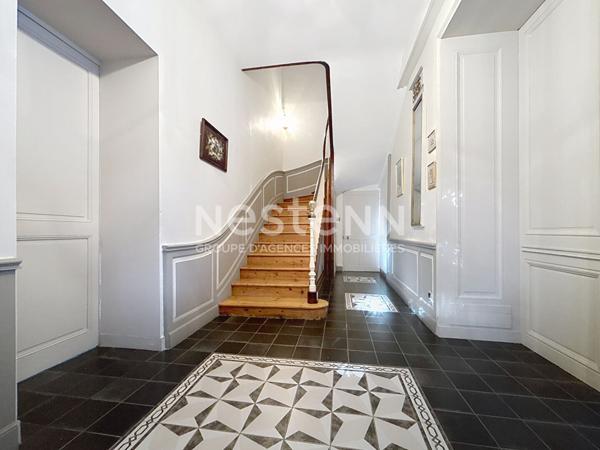 Propriété 263 m2, 6 chambres, piscine, dépendance, garage