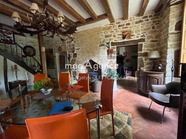 Maison à Beaumont-sur-Sarthe, 72170 - 6 pièces 190m²