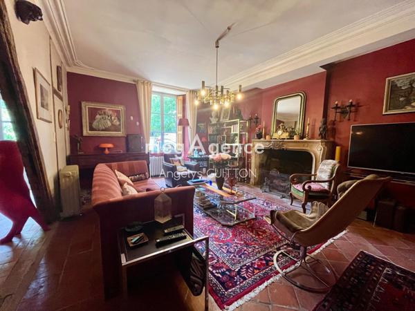 Maison à Beaumont-sur-Sarthe, 72170 - 6 pièces 190m²