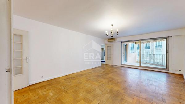 NICE - MUSICIENS / GAMBETTA : VASTE 4 PIÈCES AVEC TERRASSE ET BALCONS