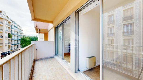 NICE - MUSICIENS / GAMBETTA : VASTE 4 PIÈCES AVEC TERRASSE ET BALCONS