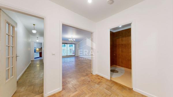 NICE - MUSICIENS / GAMBETTA : VASTE 4 PIÈCES AVEC TERRASSE ET BALCONS