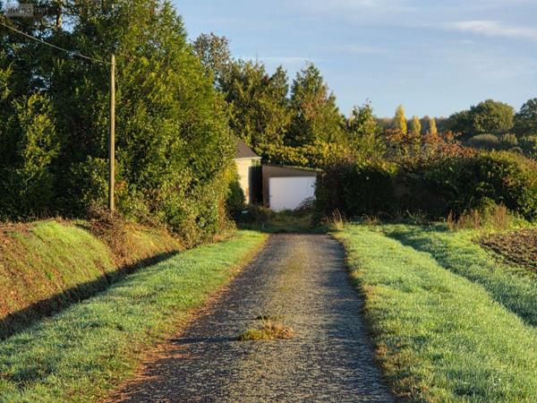 Maison à vendre à Cigné en Mayenne (53300), ref : 53075DLS25037