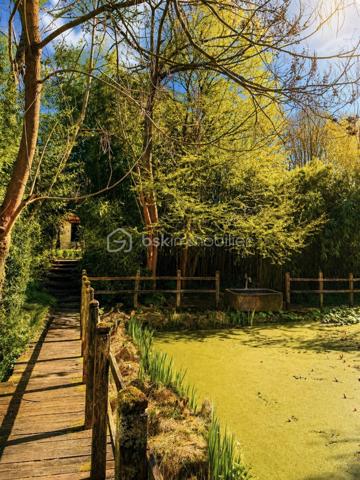 Manoir de 143 100 m²