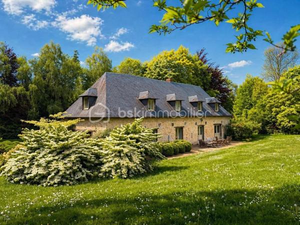 Manoir de 143 100 m²