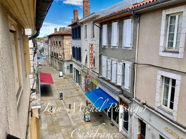 Immeuble 5 Appartements et Commerce à Vendre SAINT GAUDENS (31)