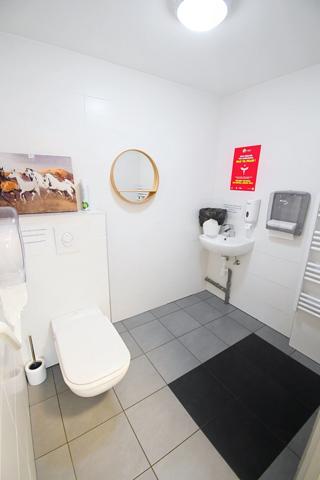 BEL APPARTEMENT DE PLAIN-PIED DE 66,4 M² AVEC PARKING PRIVATIF