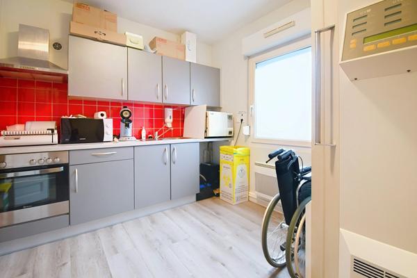 BEL APPARTEMENT DE PLAIN-PIED DE 66,4 M² AVEC PARKING PRIVATIF
