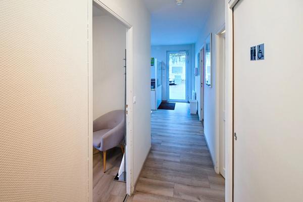 BEL APPARTEMENT DE PLAIN-PIED DE 66,4 M² AVEC PARKING PRIVATIF