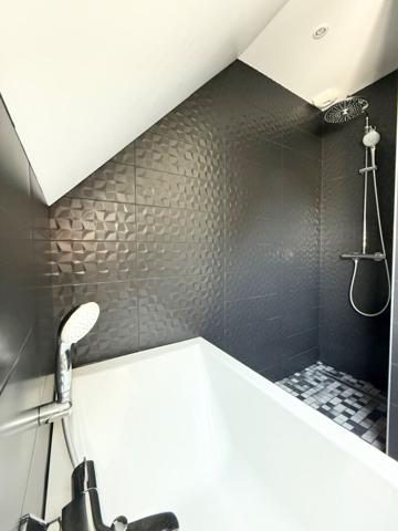 Maison contemporaine clé en main avec spa ? Prestations de qualité Guipavas