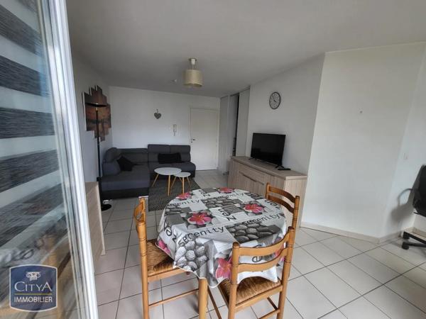 Appartement à louer 2 pièces 42.2m²