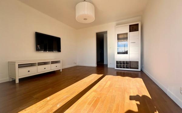 Appartement à vendre    2 pièces • 56 m2 Le Cannet