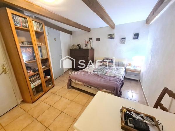 PIGNANS - APPARTEMENT T3 AU REZ-DE-CHAUSSÉE DANS LE CENTRE DU VILLAGE, PROCHE PARKING ET DES COMMODITES