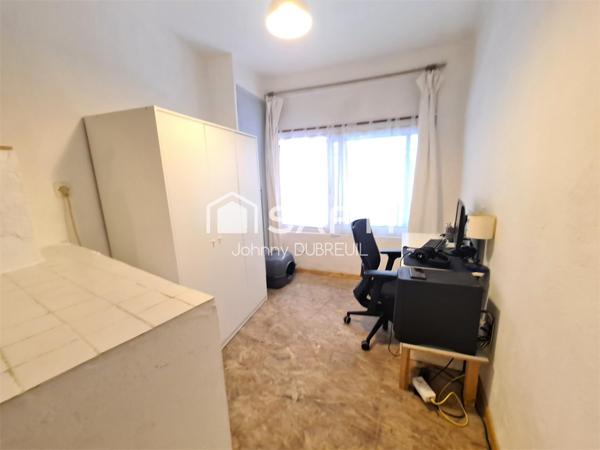 PIGNANS - APPARTEMENT T3 AU REZ-DE-CHAUSSÉE DANS LE CENTRE DU VILLAGE, PROCHE PARKING ET DES COMMODITES