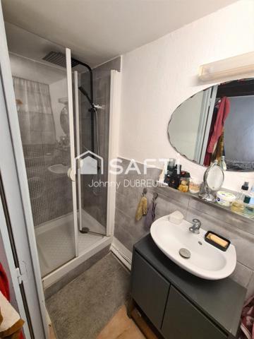 PIGNANS - APPARTEMENT T3 AU REZ-DE-CHAUSSÉE DANS LE CENTRE DU VILLAGE, PROCHE PARKING ET DES COMMODITES