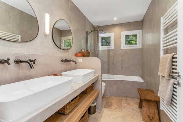 Maison à vendre  7 pièces - 150 m2 CAVALAIRE SUR MER - 83