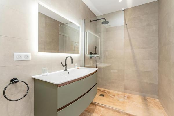 Maison à vendre  7 pièces - 150 m2 CAVALAIRE SUR MER - 83