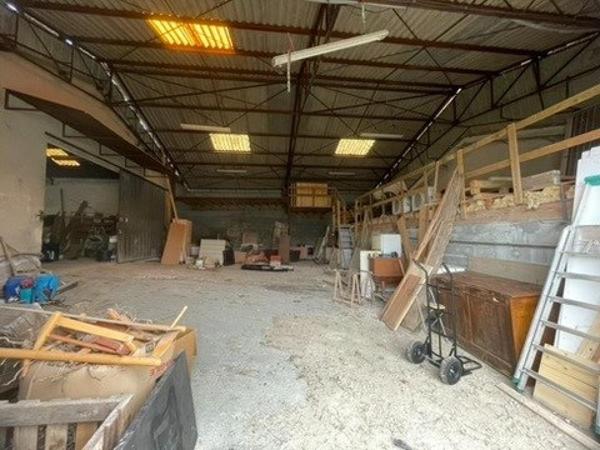 Maison 8 pièces, 4 chambres, dépendances 500 m², grand terrain