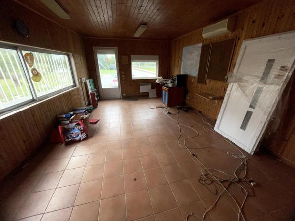 Maison 8 pièces, 4 chambres, dépendances 500 m², grand terrain