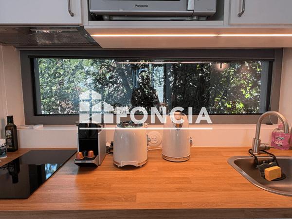 Location Studio meublé 24 m² - 13 RUE DE VAUTREUIL La Rochelle 17000