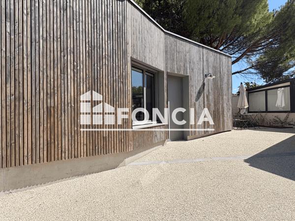 Location Studio meublé 24 m² - 13 RUE DE VAUTREUIL La Rochelle 17000