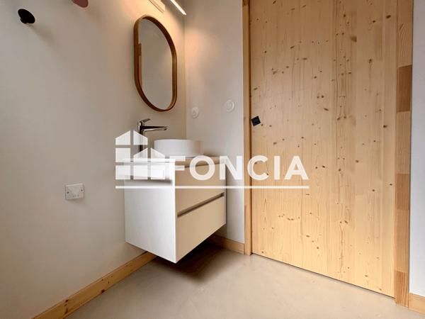 Location Studio meublé 24 m² - 13 RUE DE VAUTREUIL La Rochelle 17000