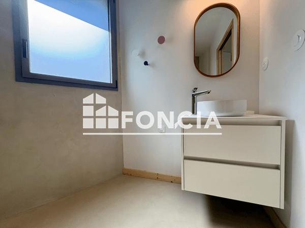 Location Studio meublé 24 m² - 13 RUE DE VAUTREUIL La Rochelle 17000