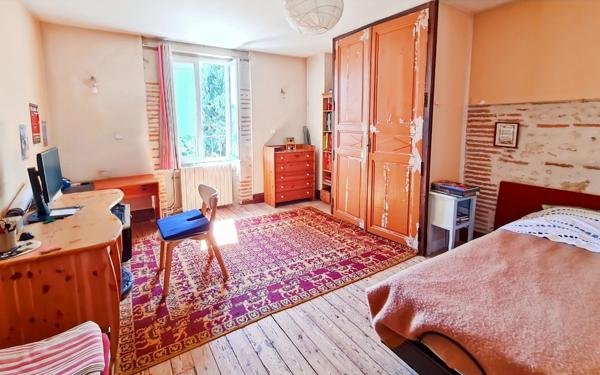 Maison à vendre    6 pièces •  Bon-Encontre