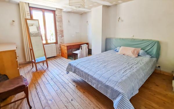 Maison à vendre    6 pièces •  Bon-Encontre