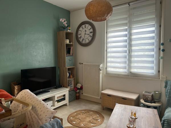 Charmante maison de ville, quartier tranquille en proximité transports, écoles, commerces