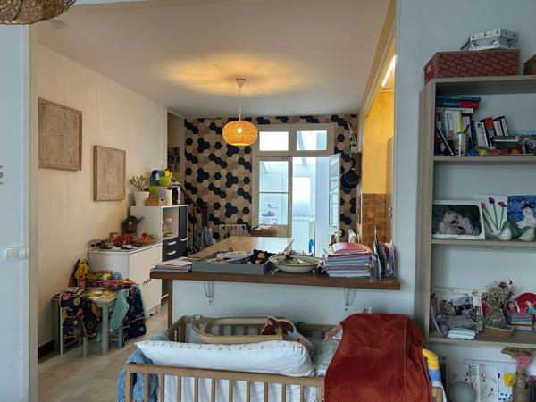 Charmante maison de ville, quartier tranquille en proximité transports, écoles, commerces