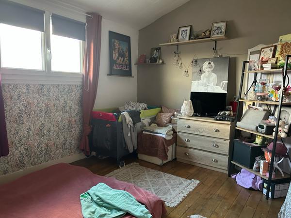 Charmante maison de ville, quartier tranquille en proximité transports, écoles, commerces