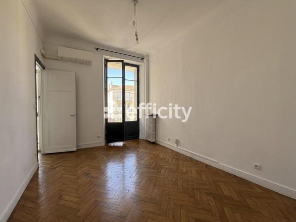 Appartement 4 pièces - 100 m² Bien prestige