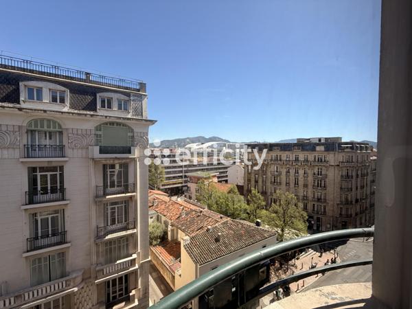 Appartement 4 pièces - 100 m² Bien prestige