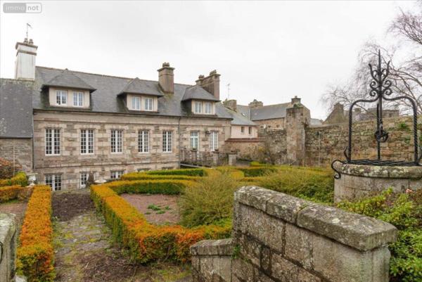 Maison à vendre à Lannion dans les Côtes-d'Armor (22300), ref : A28-938458
